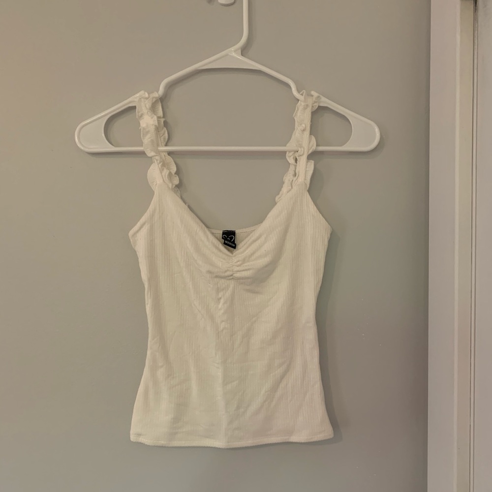 Simple fitted White Crop Top
